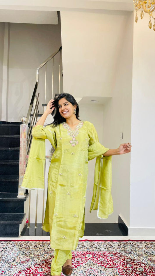 Trending Mehreen Handworked Kurti Set