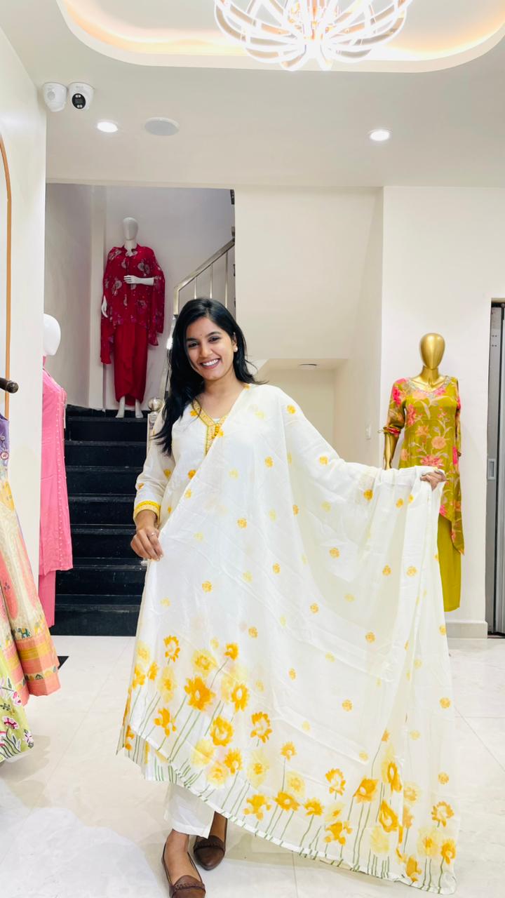 Sunbloom Ivory Cotton Kurti Set