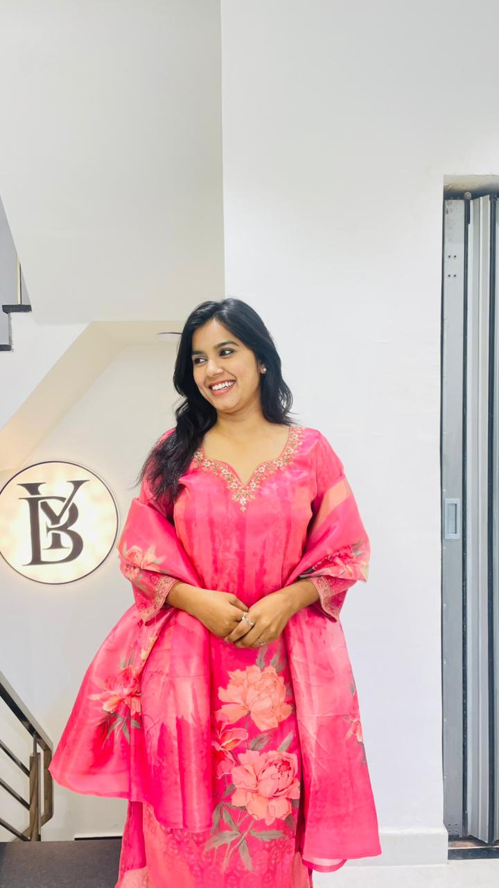 Rose Gulnaar Grace Kurti Set
