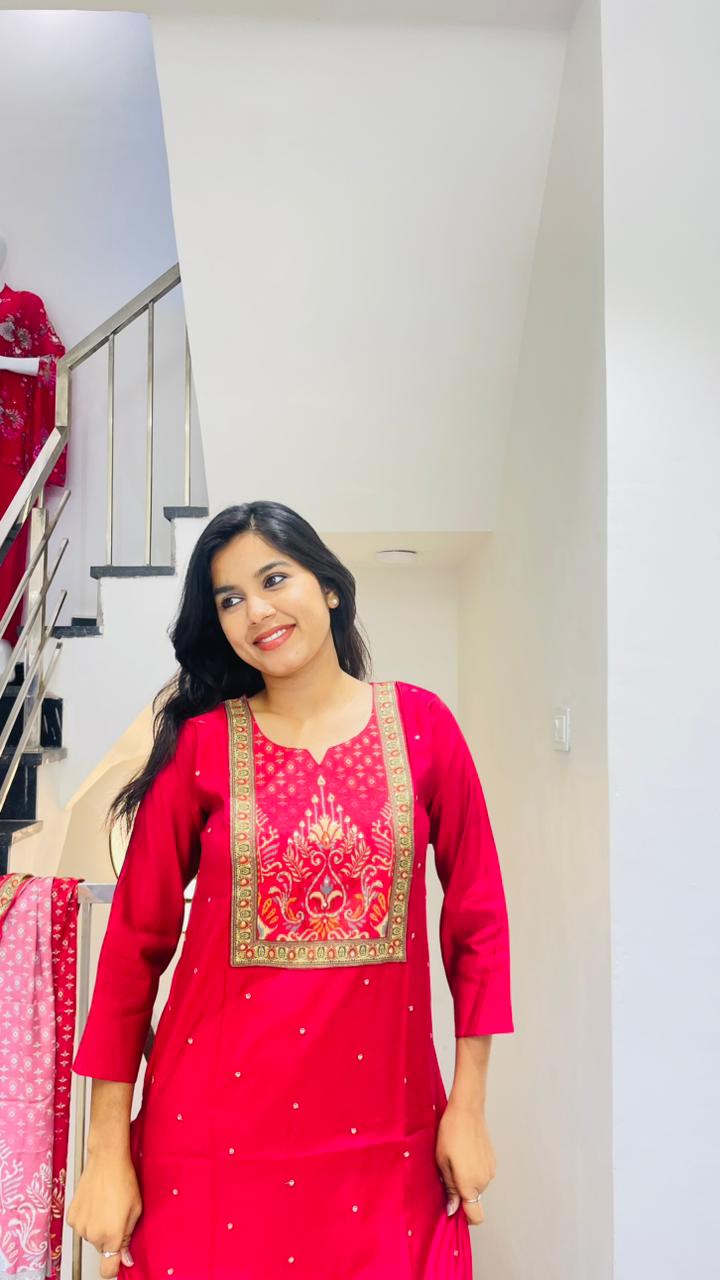Must have Red Kurti set with heavy dupatta