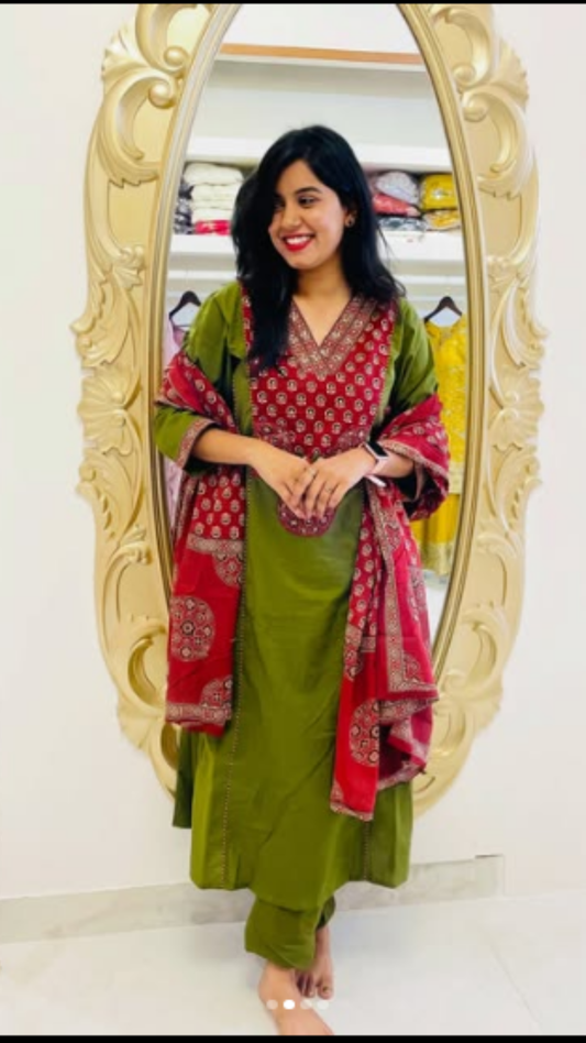 Green Gulmohar Dupatta set
